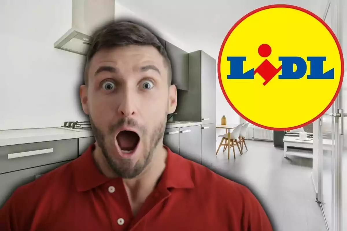 Un home amb expressió de sorpresa en una cuina moderna amb el logotip de Lidl al costat. Un home amb expressió de sorpresa en una cuina moderna amb el logotip de Lidl al costat.