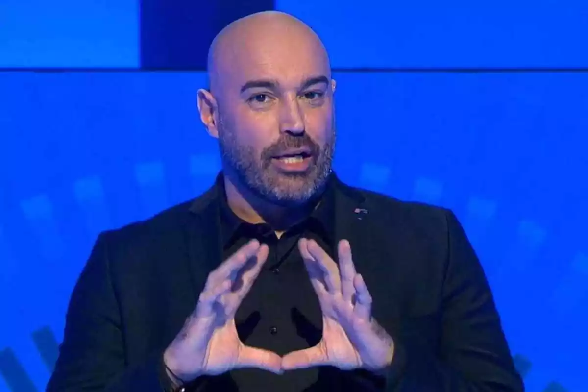 Pla mig de Llucià Ferrer, presentador de l''Atrapa'm si pots', concurs de TV3