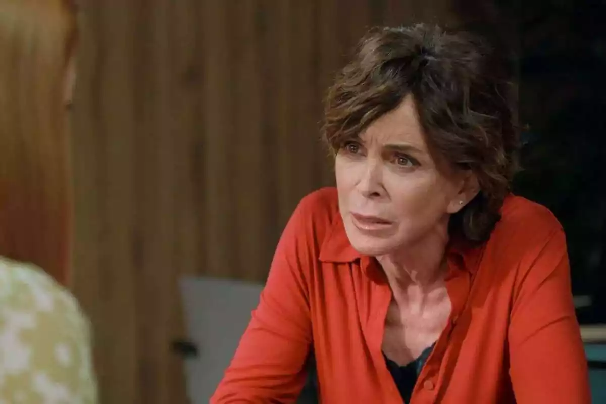 Lydia Bosch enfadada al capítol 46 de Mia és la venjança Lydia Bosch enfadada al capítol 46 de Mia és la venjança
