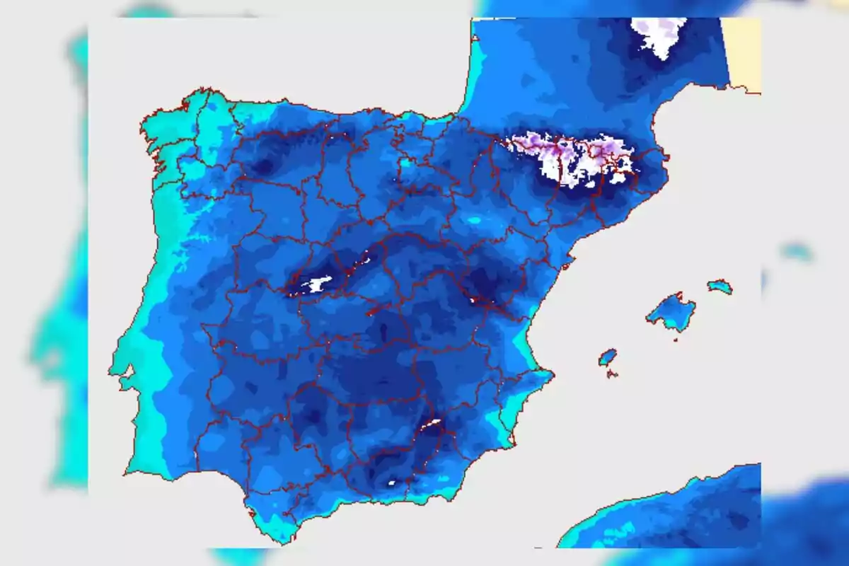 Mapa de temperatures a la península ibèrica amb diferents tonalitats de blau indicant variacions climàtiques.