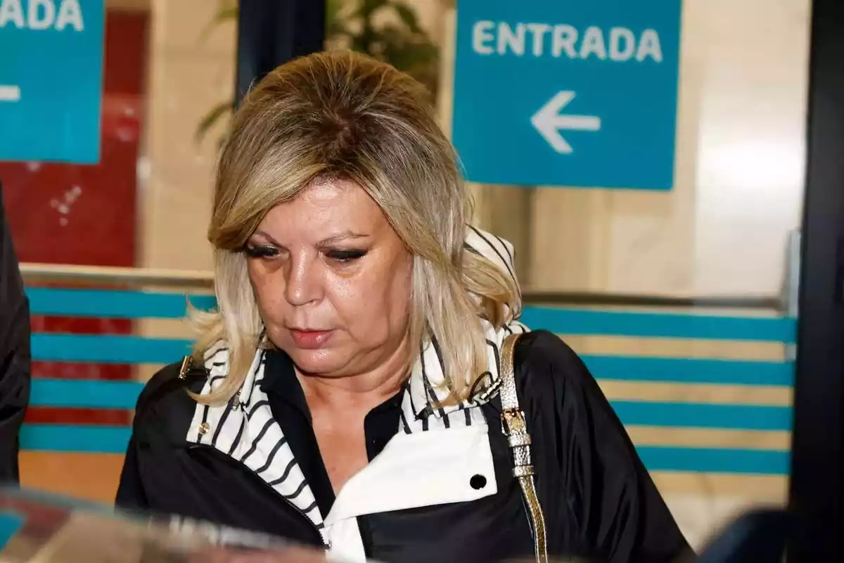 Terelu Campos abandona l'hospital capcota on es troba ingressada María Teresa Campos, el 3 de setembre de 2023 a Madrid
