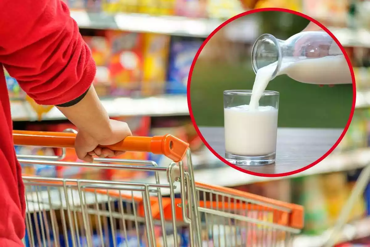 Persona amb un carro de la compra a un supermercat i imatge destacada d'un got de llet