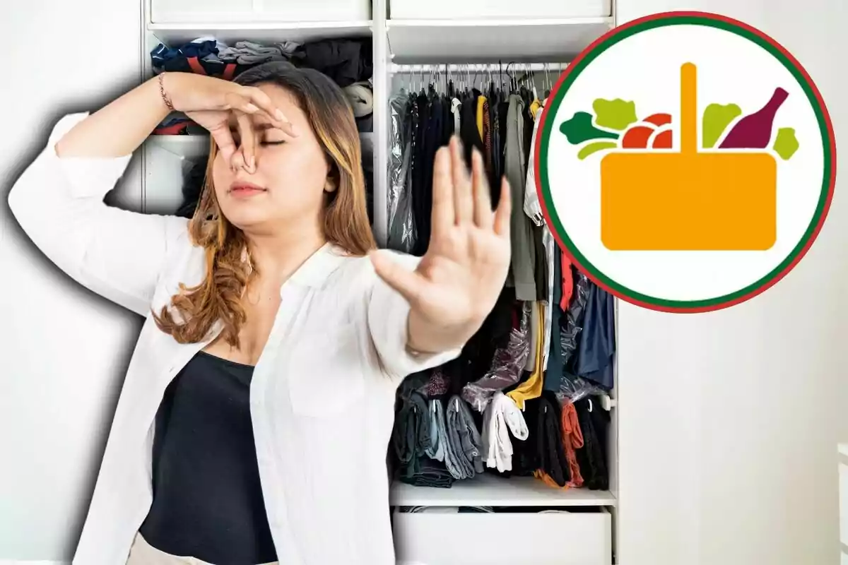 Dona tapant-se el nas i fent un gest de rebuig davant d’un armari obert amb roba, al costat d’un gràfic d’una cistella d’aliments Dona tapant-se el nas i fent un gest de rebuig davant d’un armari obert amb roba, al costat d’un gràfic d’una cistella d’aliments