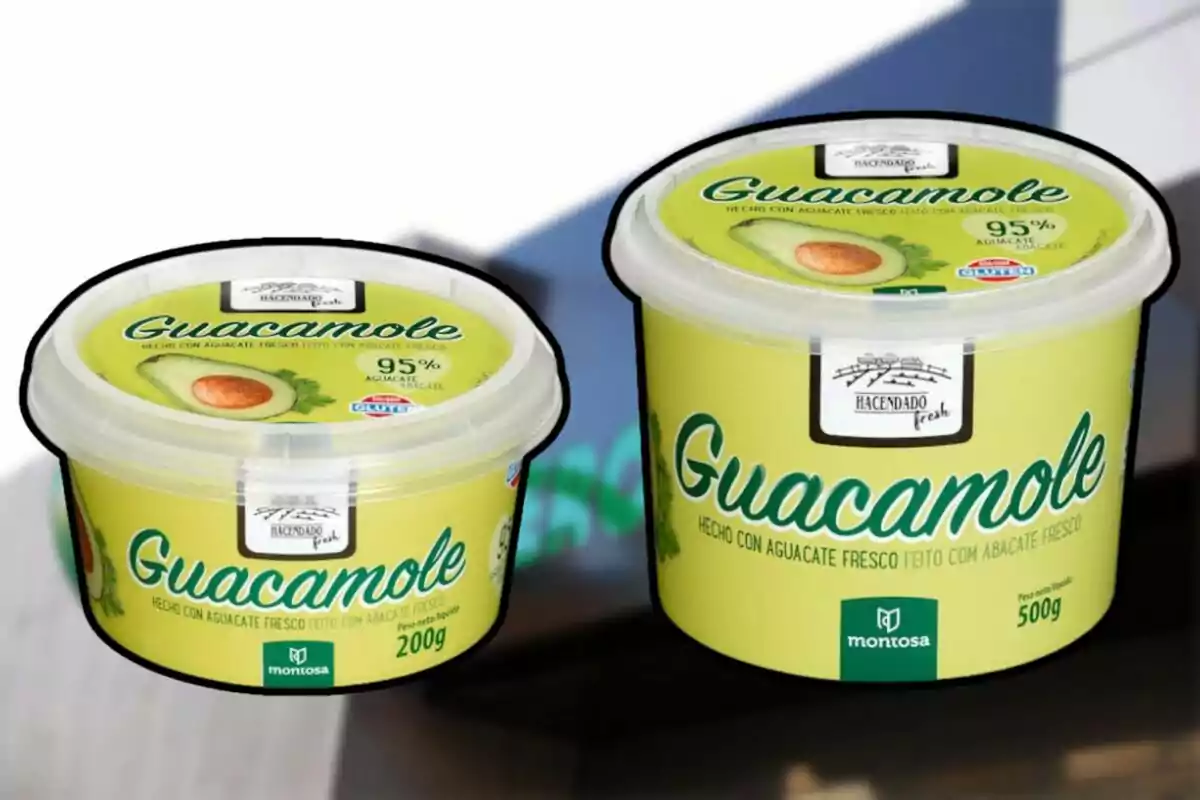Dos envasos de guacamole de la marca Hacendado, un de 200 grams i un altre de 500 grams, amb un contingut de 95% d'alvocat. Dos envasos de guacamole de la marca Hacendado, un de 200 grams i un altre de 500 grams, amb un contingut de 95% d'alvocat.