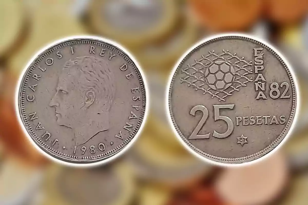 Moneda de 25 pessetes d'Espanya del 1980 amb el perfil d'un monarca i un disseny de futbol al revers.