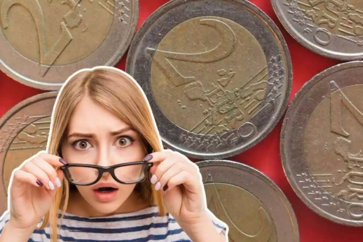 Imatge de fons de diverses monedes d?euros i una altra imatge d?una dona amb gest de sorpresa