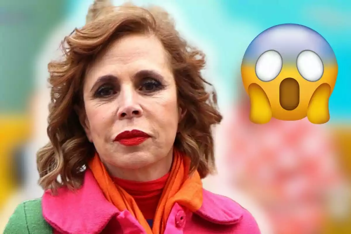 Àgatha Ruiz de la Prada amb expressió seriosa i un emoji sorprès al costat.