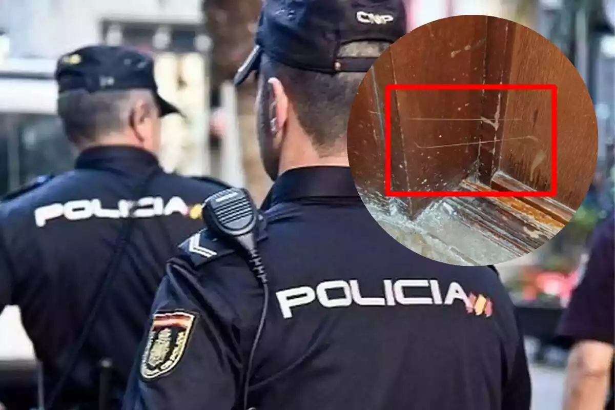 Muntatge amb dos agents de la Policia Nacional dʻesquena i un cercle amb el marc dʻuna porta amb un tros de plàstic assenyalat amb un rectangle