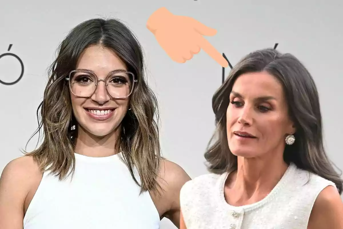 Ana Guerra i Letizia posant juntes, una amb ulleres i un somriure ampli, mentre l'altra té una expressió més seriosa i porta un vestit blanc.