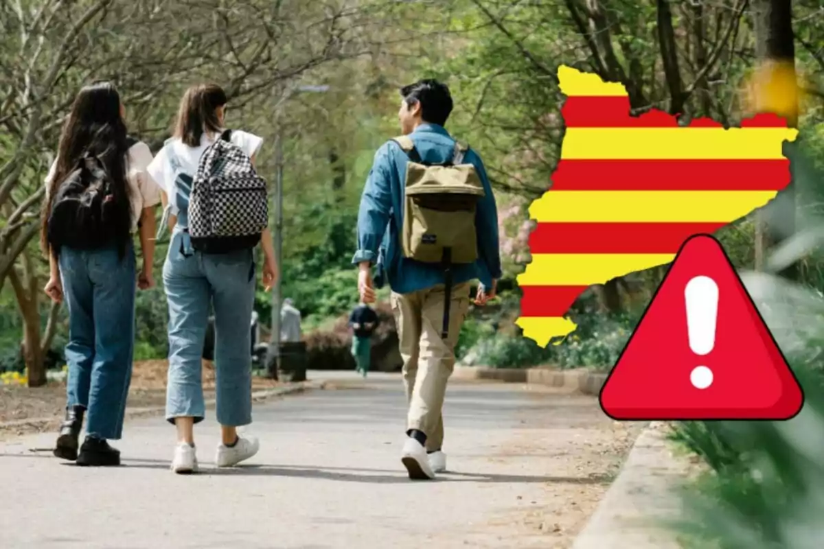 Tres personas caminando por un sendero en un parque con una ilustración de un mapa con franjas rojas y amarillas y un icono de advertencia. Tres personas caminando por un sendero en un parque con una ilustración de un mapa con franjas rojas y amarillas y un icono de advertencia.