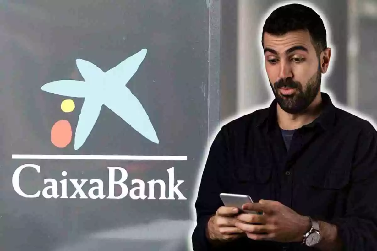 Home amb expressió de sorpresa mirant el seu telèfon mòbil al costat del logotip de CaixaBank