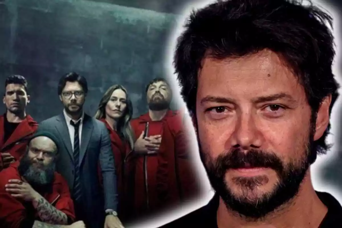 Montaje de fotos de Álvaro Morte con rostro serio en primer plano y, de fondo, una imagen de un cartel promocional de 'La casa de papel'