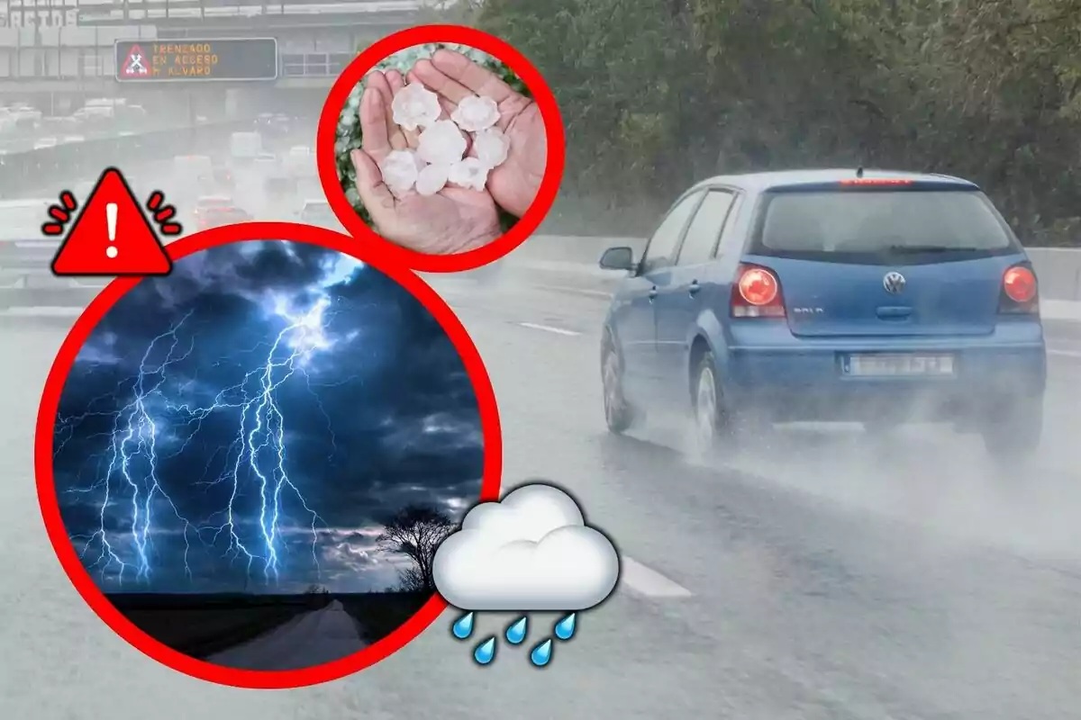 Un cotxe blau circula per una carretera mullada sota la pluja, amb advertiments de tempesta elèctrica i calamarsa representats en cercles vermells i una icona de núvol amb gotes d’aigua.