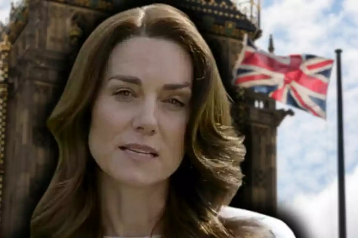 Muntatge de fotos de Kate Middleton davant d'un edifici històric amb una bandera del Regne Unit onejant al fons.