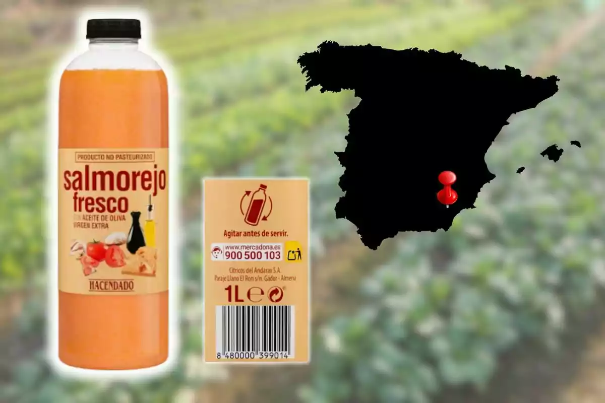 La imatge mostra una ampolla de salmorejo fresc de la marca Hacendado amb oli d'oliva verge extra al costat d'un mapa d'Espanya amb un marcador al sud-est del país. La imatge mostra una ampolla de salmorejo fresc de la marca Hacendado amb oli d'oliva verge extra al costat d'un mapa d'Espanya amb un marcador al sud-est del país.