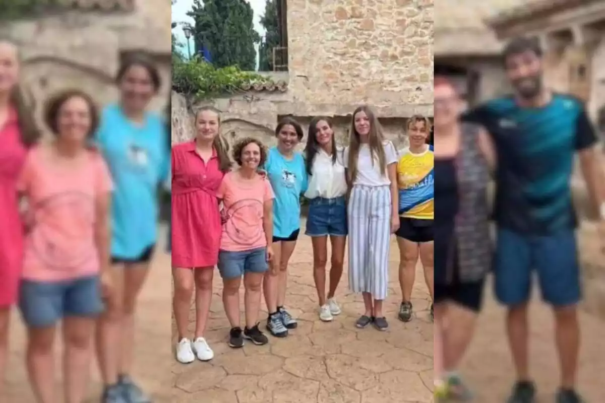 Muntatge de la reina Letícia i les seves filles Elionor i Sofia visitant la Granja Escola Jovent a principis del mes d'agost del 2023