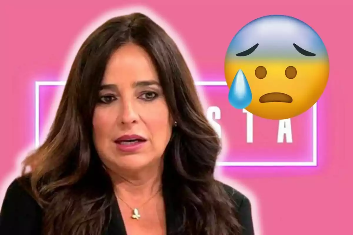 Carmen Alcayde amb expressió seriosa davant d'un fons rosa amb un emoji de cara preocupada.