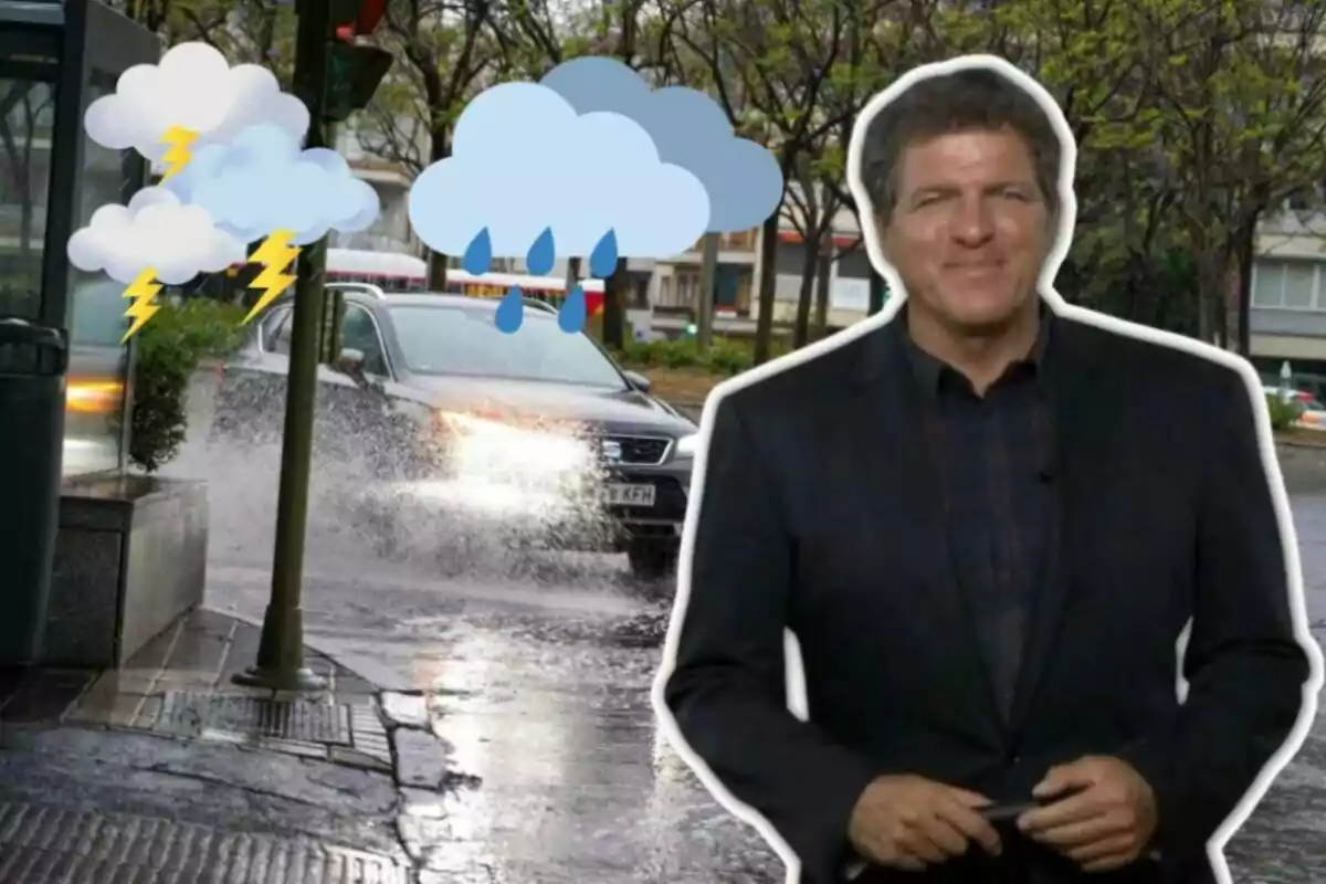 Mario Picazo a la dreta, i al fons un cotxe sobre la carretera mullada i la pluja