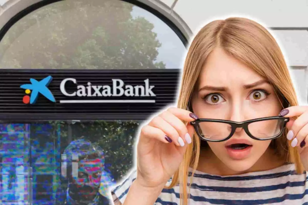 Una dona amb expressió de sorpresa sosté les seves ulleres davant d'un rètol de CaixaBank. Una dona amb expressió de sorpresa sosté les seves ulleres davant d'un rètol de CaixaBank.