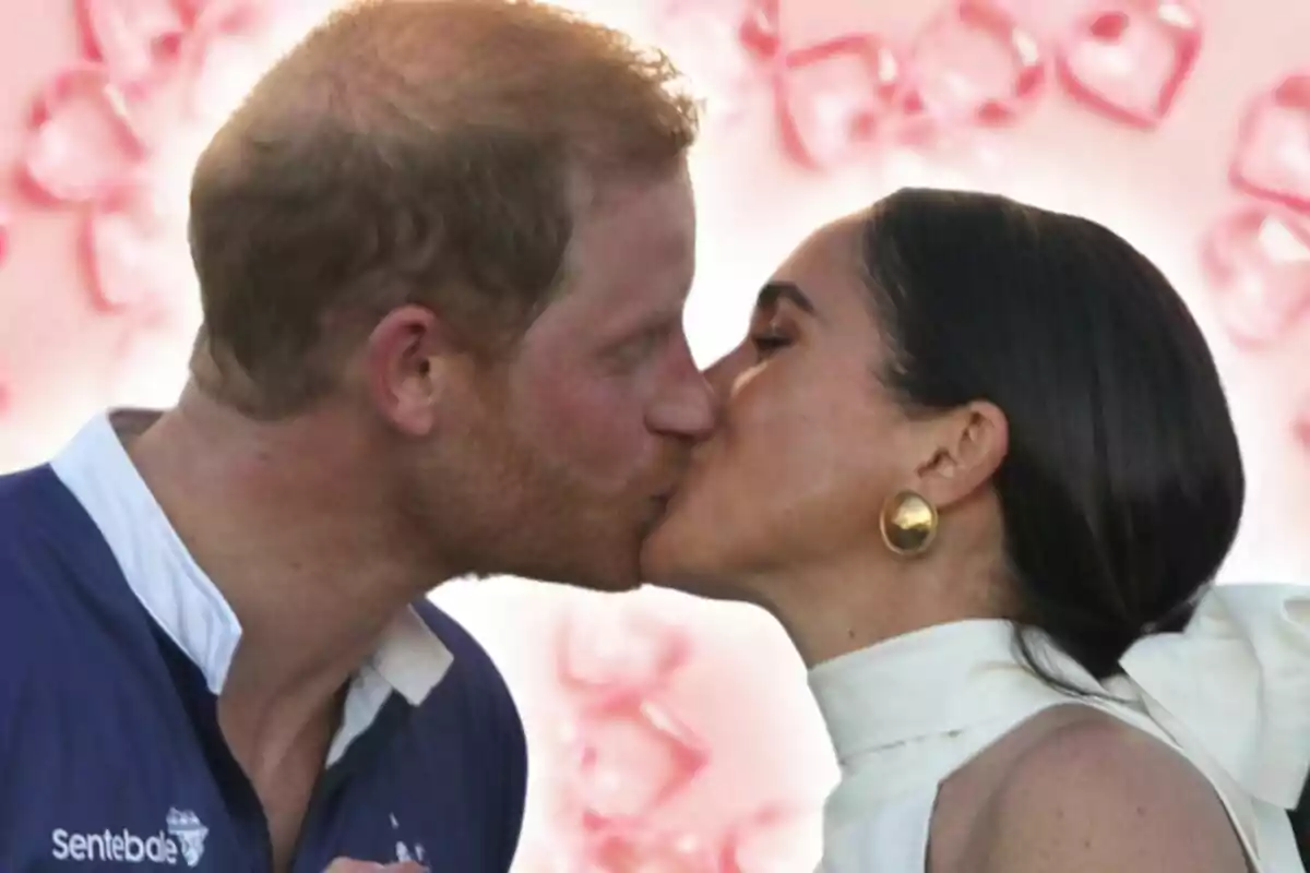 Montaje de fotos de una imagen del príncipe Harry y Meghan Markle dándose un beso con un fondo desenfocado de tonos rosados. Montaje de fotos de una imagen del príncipe Harry y Meghan Markle dándose un beso con un fondo desenfocado de tonos rosados.