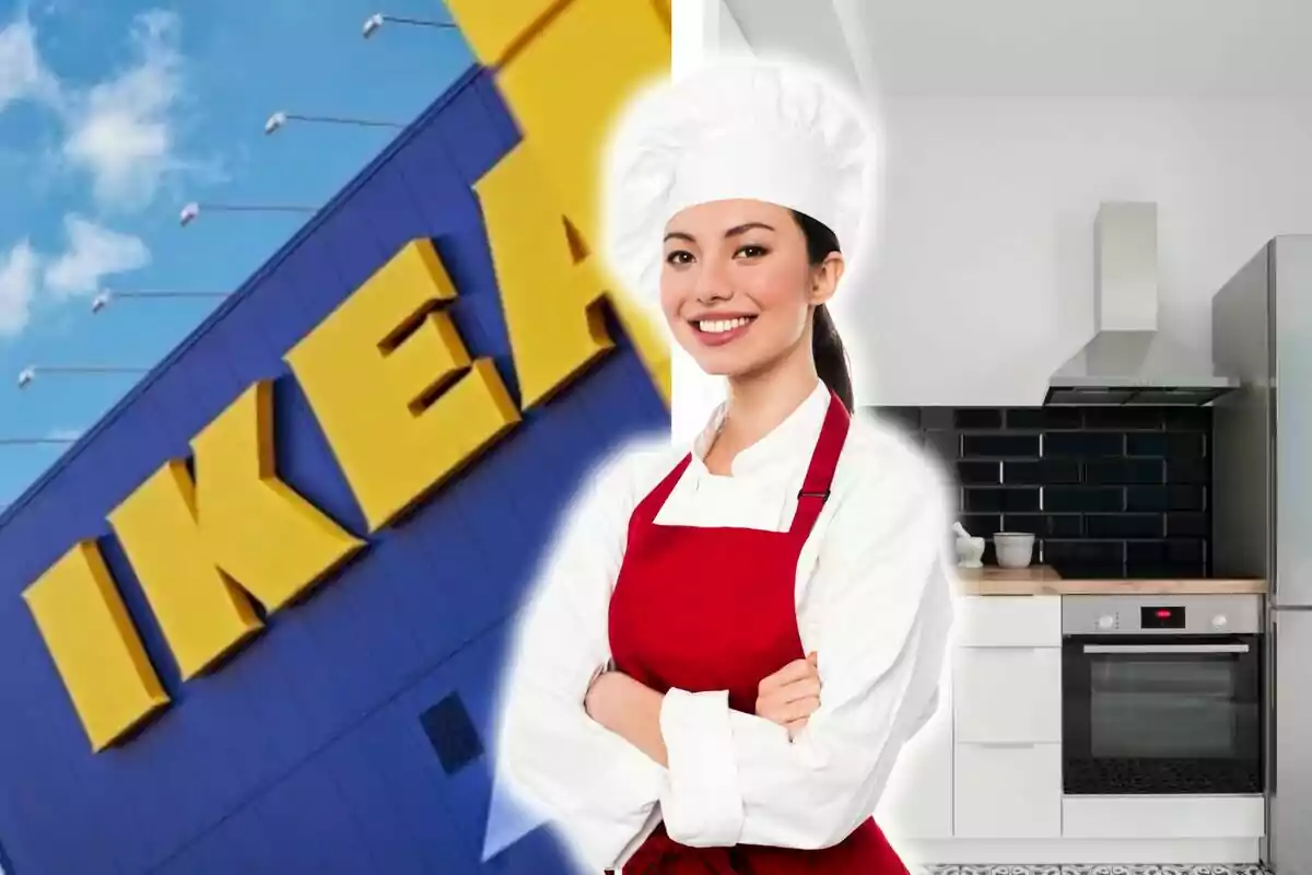 Un xef somrient amb uniforme blanc i davantal vermell està davant d'una cuina moderna i al costat d'un edifici amb el logotip d'Ikea.