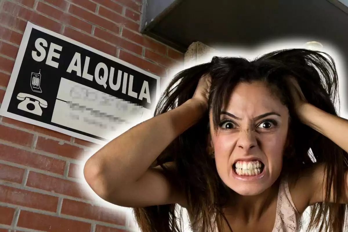 Dona amb expressió de frustració davant d'un cartell de Dona amb expressió de frustració davant d'un cartell de