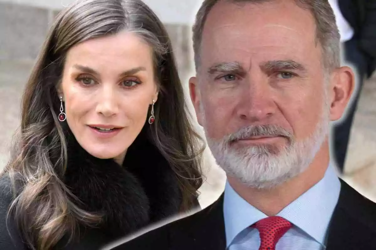 La reina Letícia i el rei Felip posant en un entorn exterior, ella amb cabell llarg i fosc i ell amb barba i cabell curt.