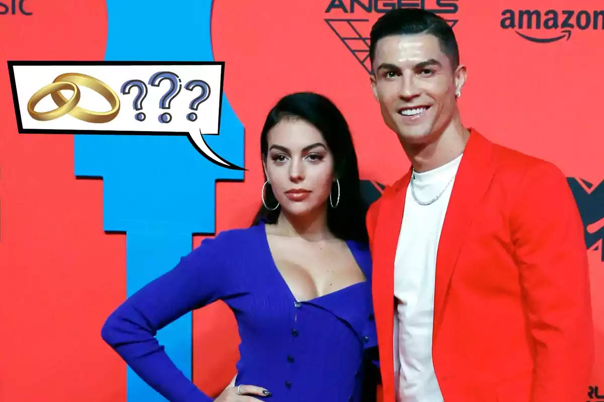 Cristiano Ronaldo y Georgina Rodríguez en esdeveniment amb bombolla de diàleg que mostra anells de matrimoni i signes dinterrogació.