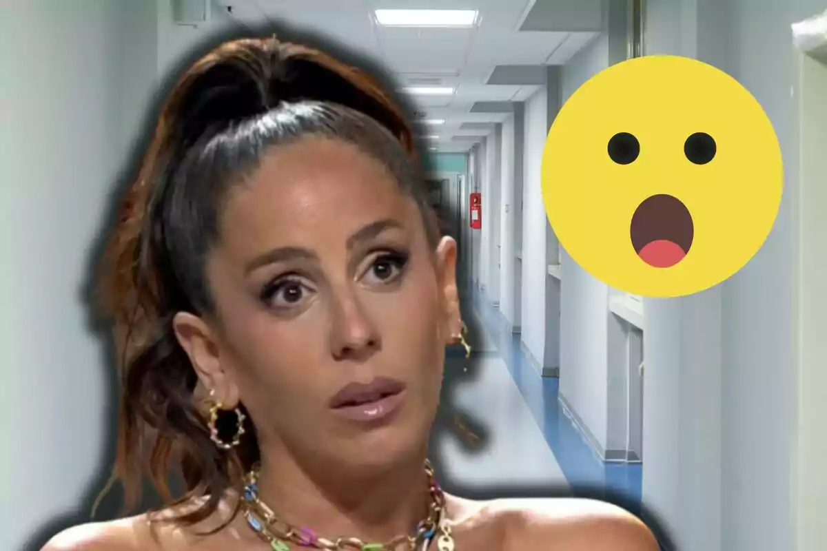 Anabel Pantoja amb expressió sorpresa al costat d'un emoji de sorpresa en un passadís.