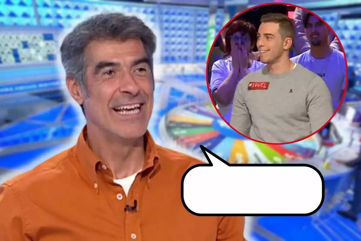 Jorge Fernández amb camisa taronja somriu en un programa de televisió, mentre en un requadre es veu un altre home amb un suèter gris i una etiqueta amb el nom "Miguel", envoltat de persones que semblen emocionades.