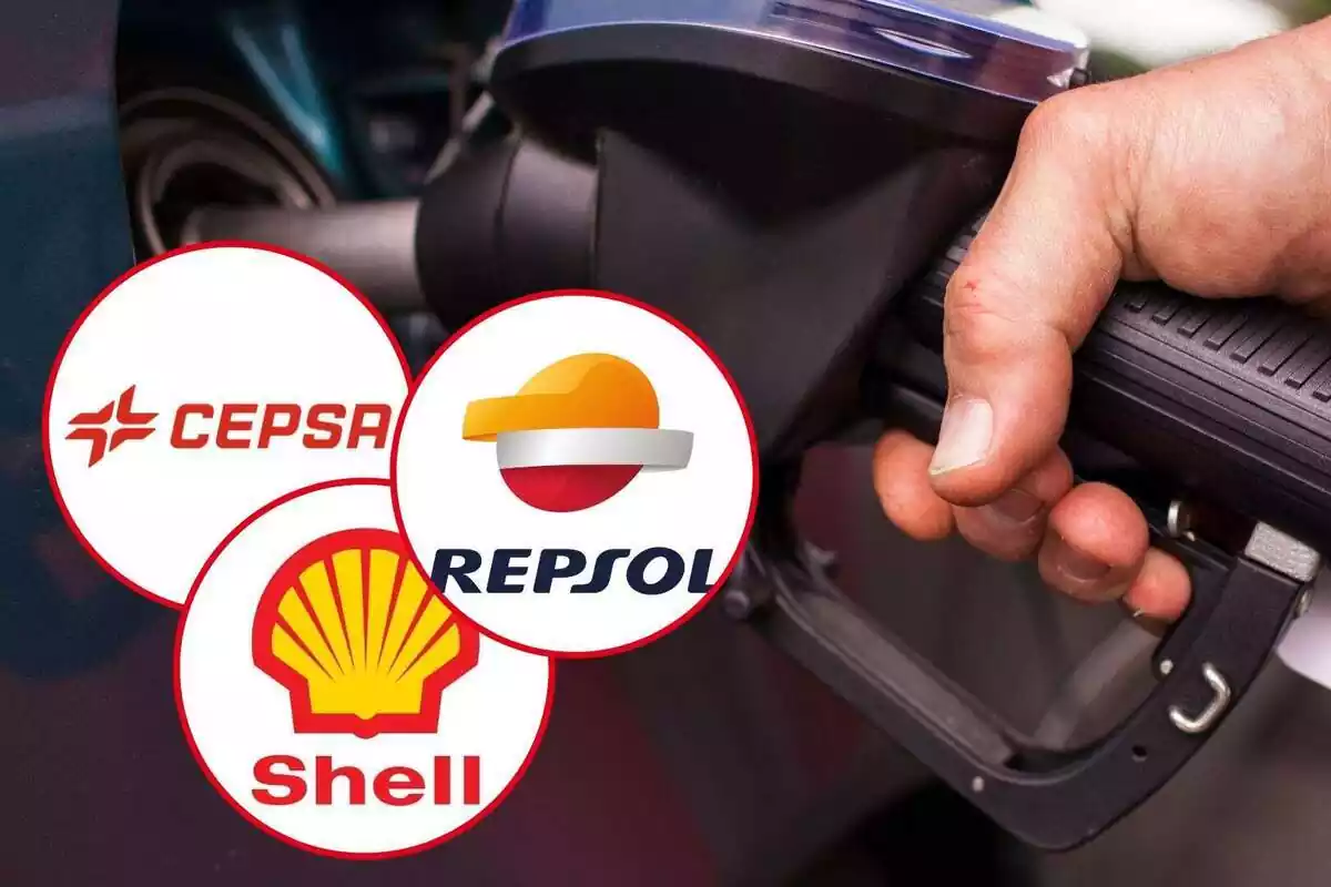 Muntatge amb un pla detall d'una persona repostant en una benzinera i tres cercles amb els logos de Cepsa, Repsol i Shell