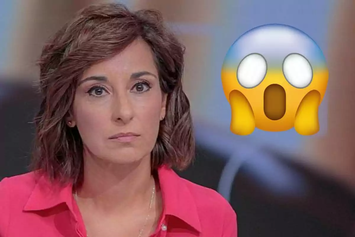 Adela González amb expressió seriosa al costat d'un emoji de sorpresa.