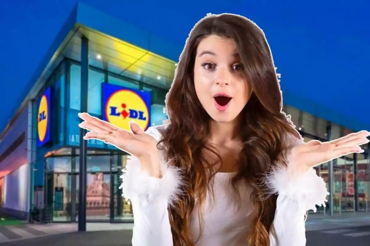 Una dona sorpresa davant d'una botiga Lidl.