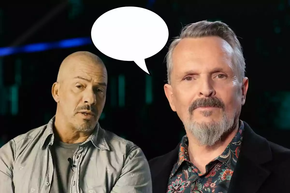 Nacho Palau i Miguel Bosé amb un globus de diàleg buit sobre els caps.