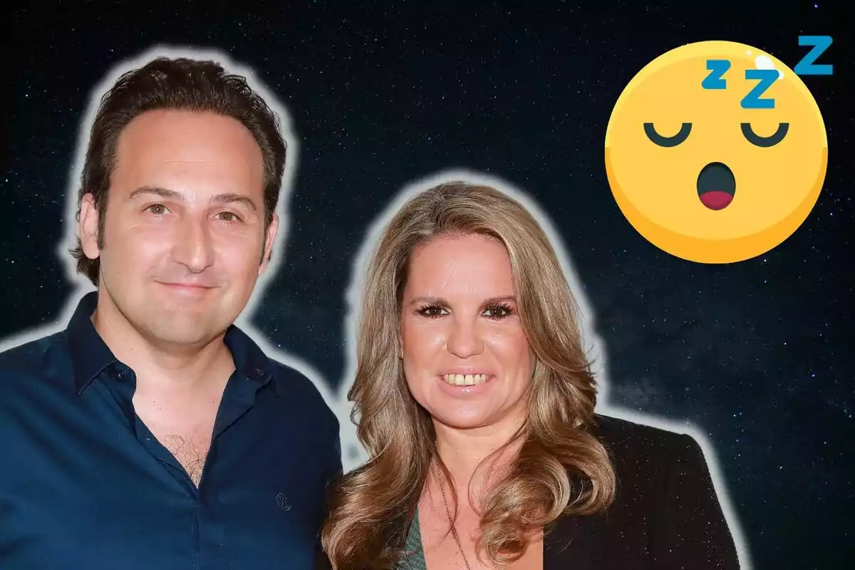 Iker Jiménez i Carmen Porter somrient amb un fons estrellat i un emoji de son.