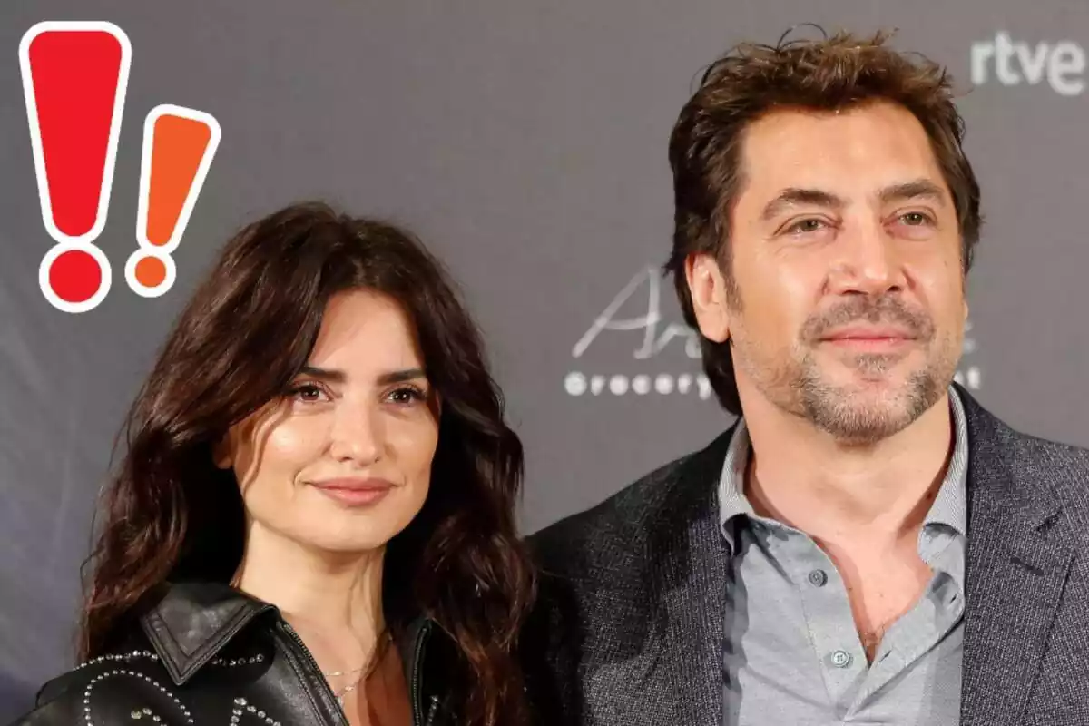 Muntatge amb Penélope Cruz i Javier Bardem junts somrient i unes exclamacions vermelles i taronges