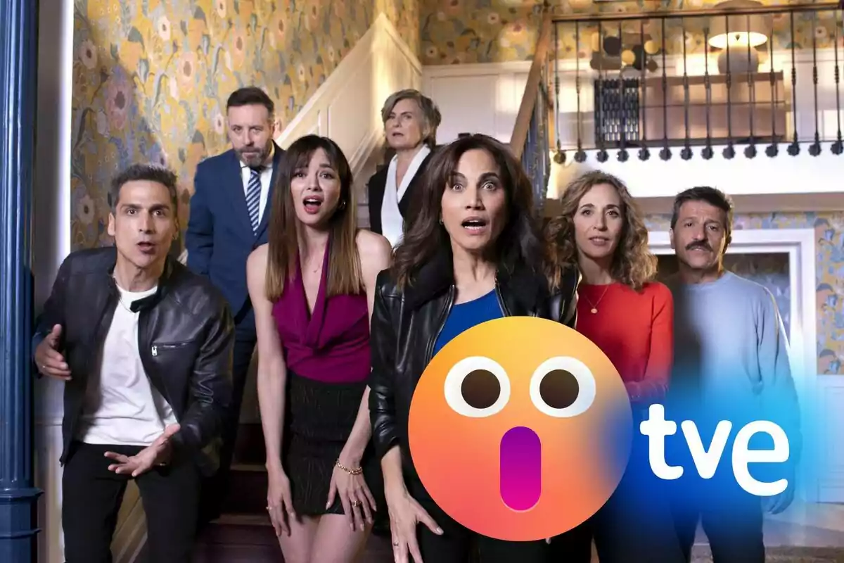 Els personatges de '4 estrelles' posant en una escala amb una expressió de sorpresa, amb el logotip de TVE a la cantonada inferior dreta.