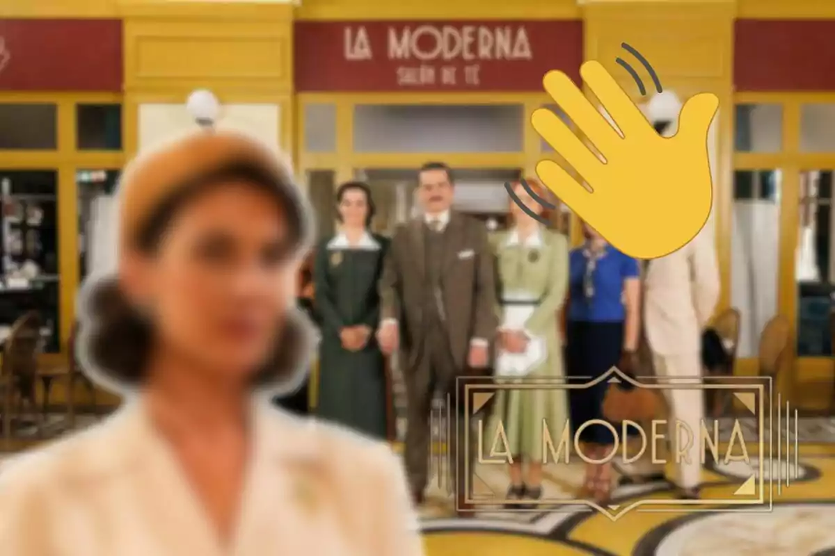 Muntatge dels personatges de La Moderna al fons, la senyora Carla desenfocada, una mà dient adéu i el logo de la sèrie