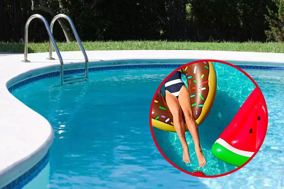 Muntatge amb una piscina exterior amb escala i un cercle amb dos inflables