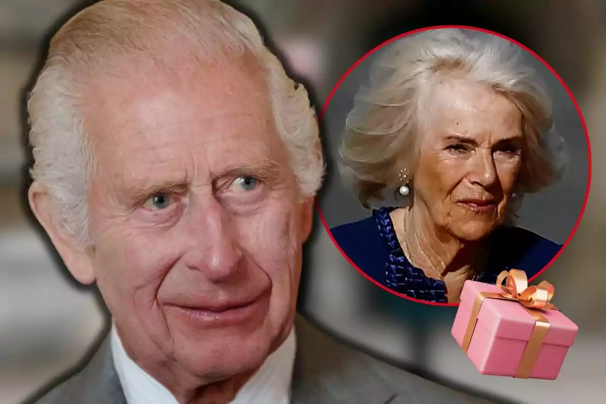 Carles III amb expressió seriosa, al costat d'un cercle que mostra la reina Camila i un regal rosa a la cantonada.