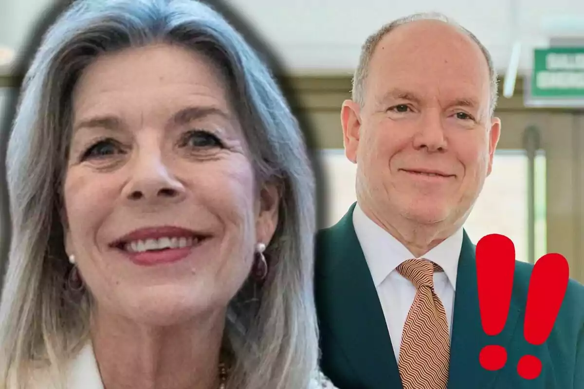 Carolina i Albert de Mònaco somrients posen per a la càmera, una dona amb cabell gris i un home amb vestit i corbata, amb un símbol d'exclamació vermell al costat.