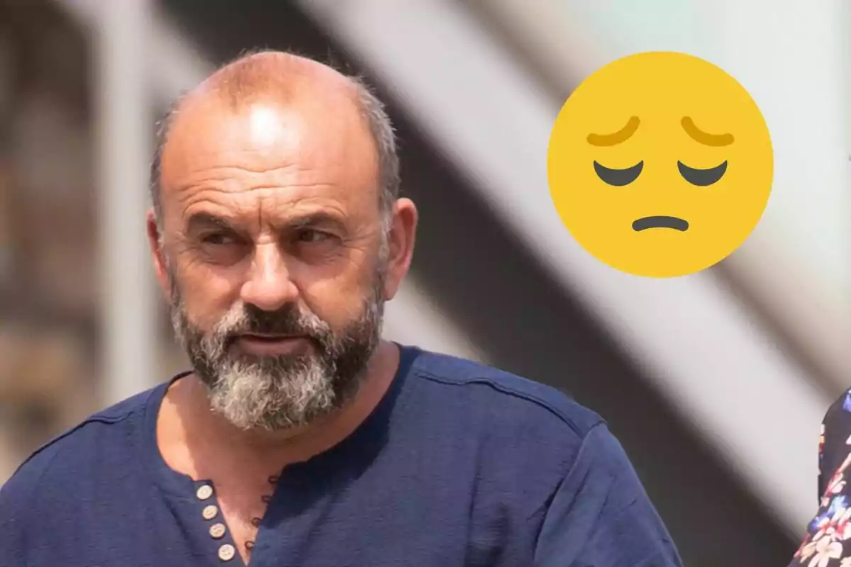 Ginés Corregüela amb barba i samarreta blava apareix amb un emoji de cara trista.