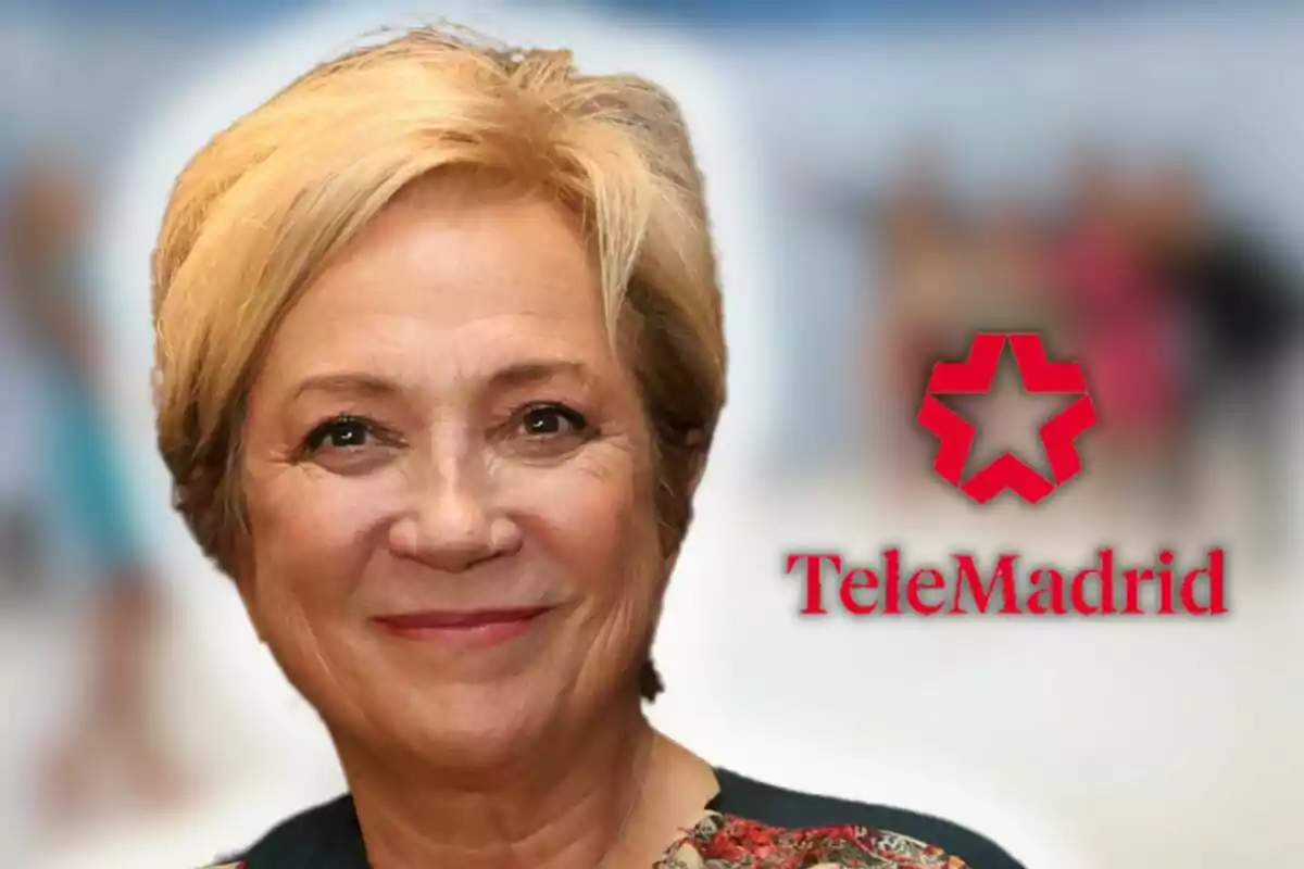 Inés Ballester somrient amb el logotip de TeleMadrid al costat.