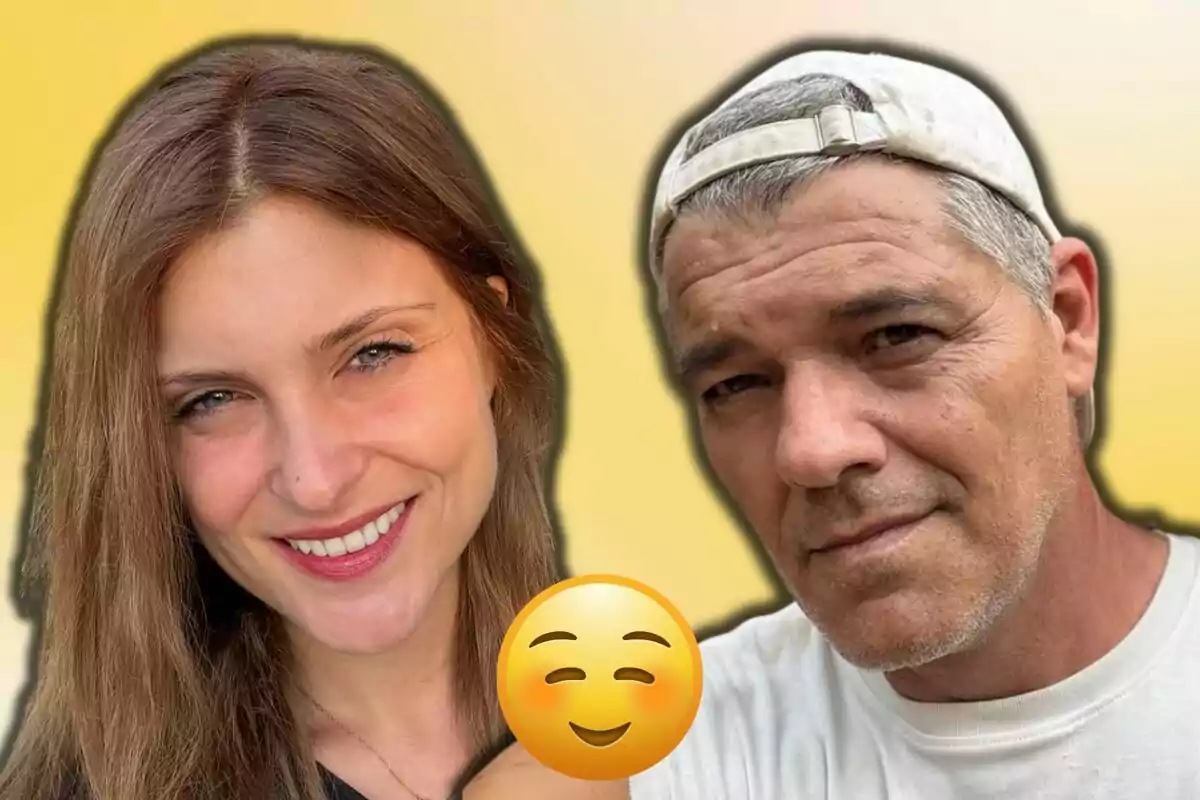 Paloma Ramón i Frank Cuesta posen junts davant d’un fons groc amb un emoticona somrient al centre