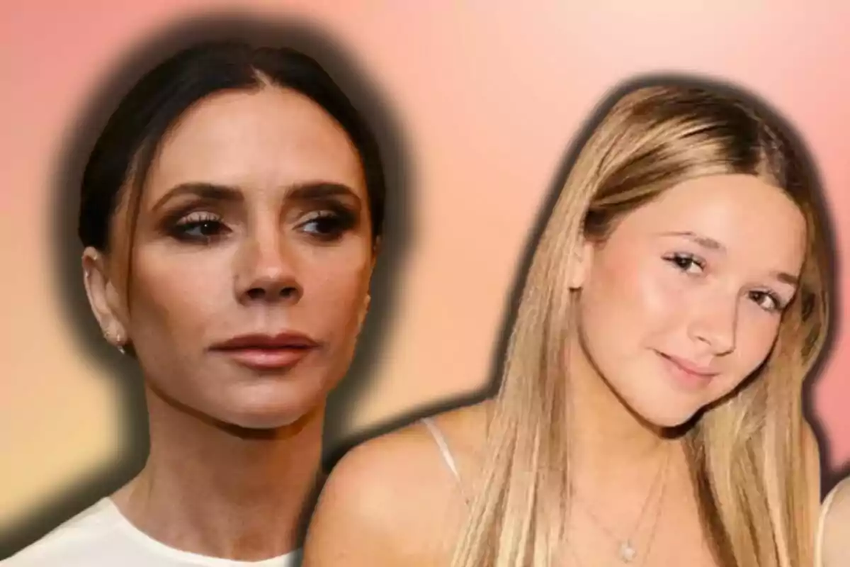 Victoria Beckham i Harper Seven posen davant d'un fons degradat en tons càlids.