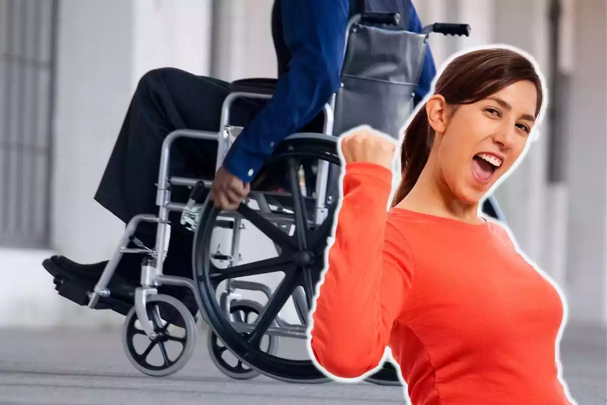 Muntatge amb una persona amb cadira de rodes de fons i una dona contenta i amb cara d'estar celebrant