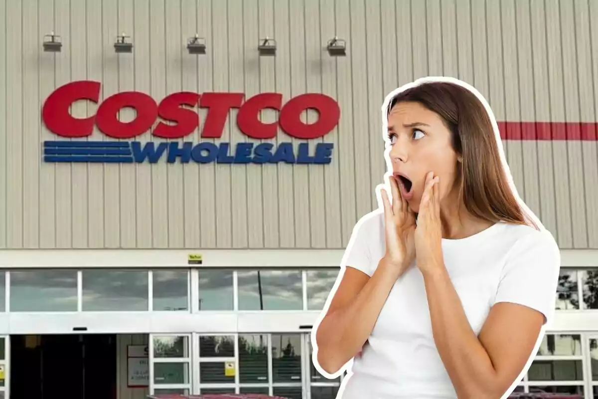 Una dona amb expressió de sorpresa davant de l'entrada d'una botiga Costco.