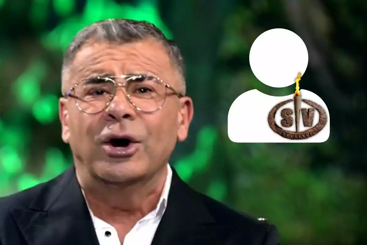 Jorge Javier Vázquez amb jaqueta fosca parlant davant d’un fons verd amb una icona de perfil i un logotip de SV al seu costat