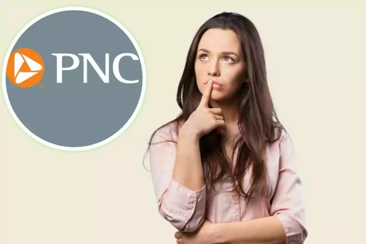 Una dona pensativa amb el logotip de PNC al costat.