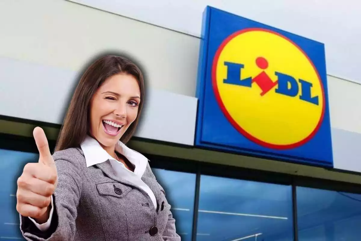 Dona amb el polze enlaire davant de Lidl